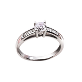 2.25 Ct Round Brilliant Cut Moissanite Engagement ring